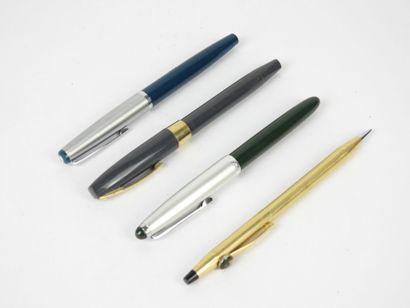 10 STYLOS dont bille et plume de marques...