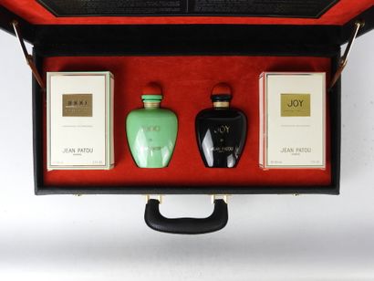 JEAN PATOU - Paris. Valise de présentation...