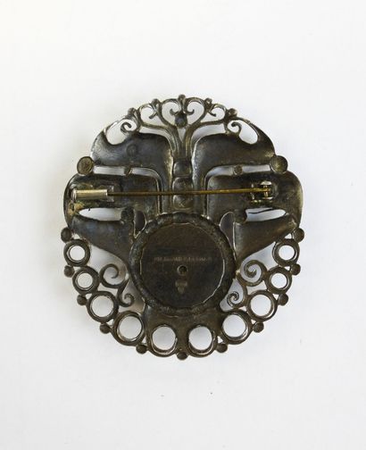 BROCHE moderniste en argent 800/1000° à décor...