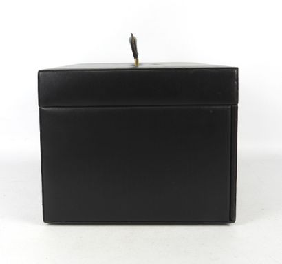 LEONARD. Coffret de présentation des collections...