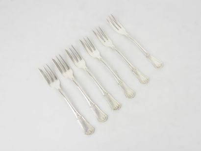 LOT in silver-plated metal including twelve...