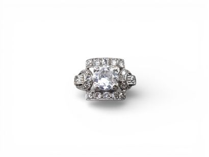BAGUE géométrique en or gris 750 millièmes...