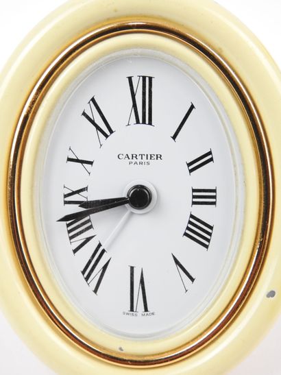 CARTIER - Paris. Réveil de voyage en métal...