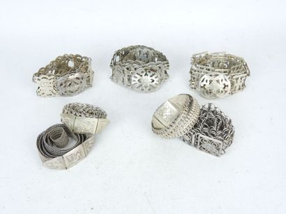 LOT of SEVEN silver BELTS. Vietnam. Total...