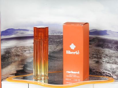 CACHAREL. Valise de présentation « Liberté»....