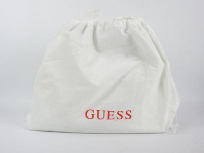 GUESS. Sac à main Convertible Pouch blanc,...
