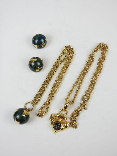GUY LAROCHE - Paris. Parure fantaisie en...