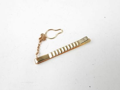 COSTUME JEWELRY. Lot including a LIP watch,...