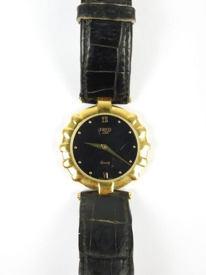FRED. Montre de dame. Boîtier en plaqué or,...