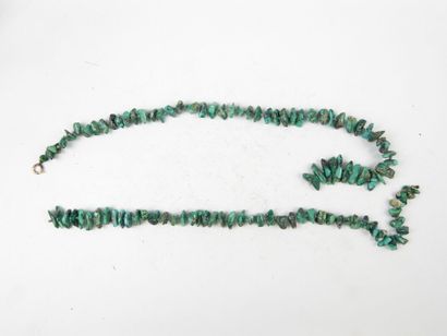 COSTUME JEWELRY. Lot comprising two necklaces...