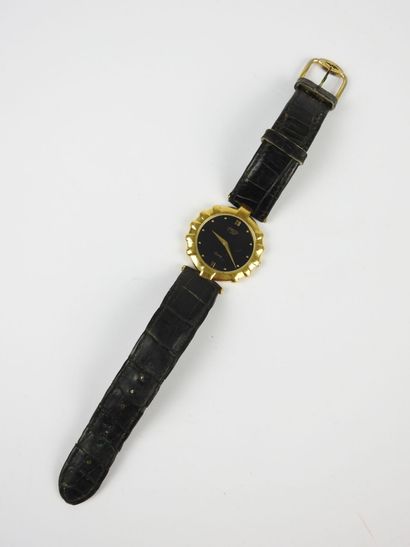 FRED. Montre de dame. Boîtier en plaqué or,...