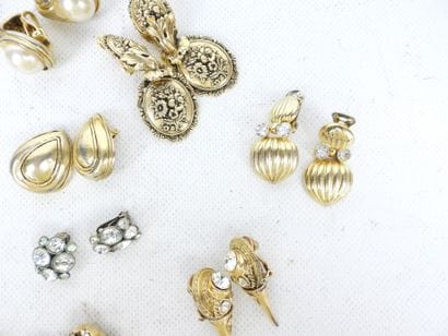 COSTUME JEWELRY. Ten pairs of ear clips....