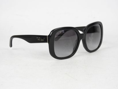 BURBERRY. Pair of sunglasses. With original...