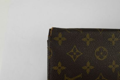 LOUIS VUITTON - Paris. Monogram canvas wallet....