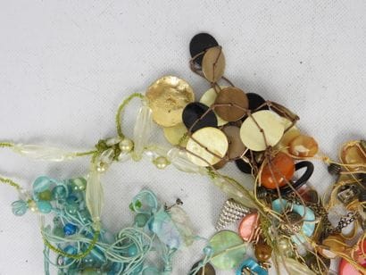 COSTUME JEWELRY. Lot including necklaces...
