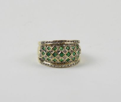 BAGUE bandeau en or jaune 750/1000e ornée...