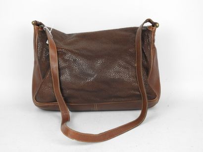 LA BAGAGERIE - Paris. Brown leather shoulder...