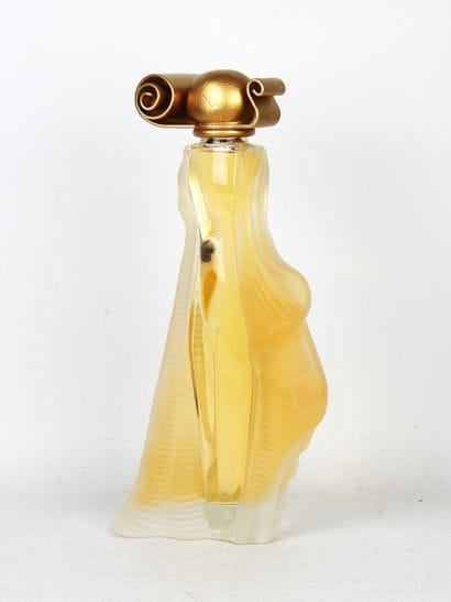 GIVENCHY. Flacon de parfum 