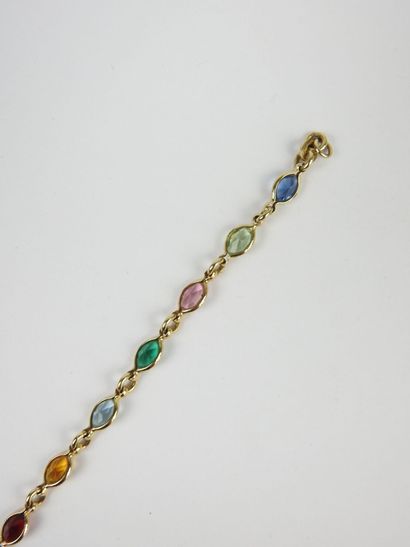BRACELET en or jaune 750/1000° et pierres...