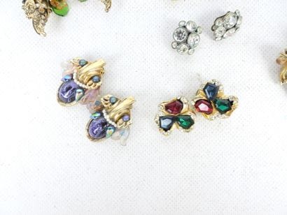 COSTUME JEWELRY. Ten pairs of ear clips....