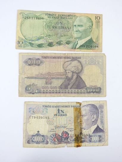 WORLD. Lot of banknotes from USA, Mexico,...