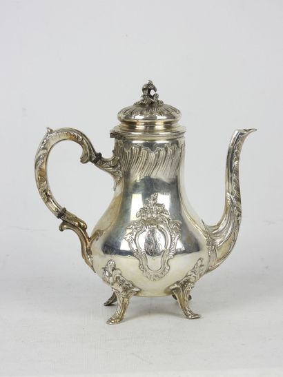 925/1000° silver rocaille-style quadripod...