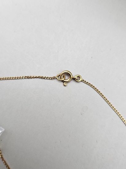750 thousandths yellow gold gourmette chain.
Length:...