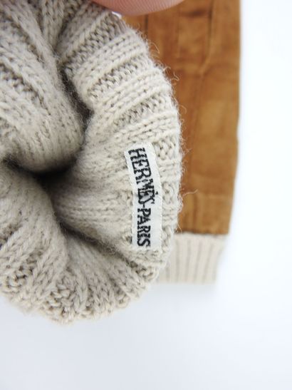 HERMES - Paris. Pair of skin and wool gloves....