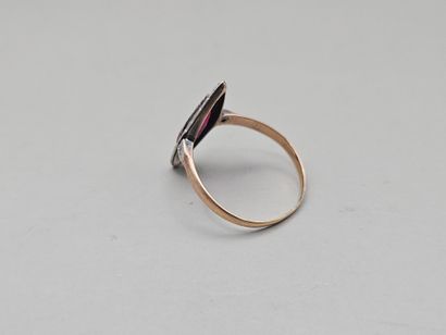 BAGUE VICTORIENNE navette en or jaune 750...