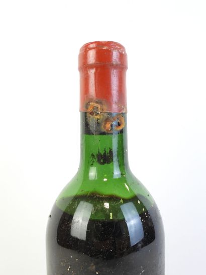 1 bouteille CHATEAU LA DOMINIQUE, Saint-Emilion,1967....