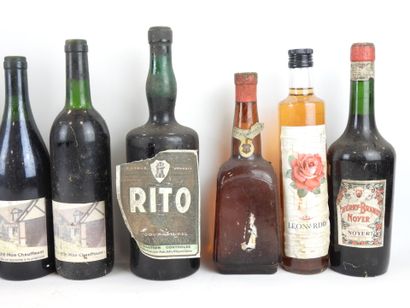 14 Bouteilles dont Cherry-Brandy Noyer, RITO,...