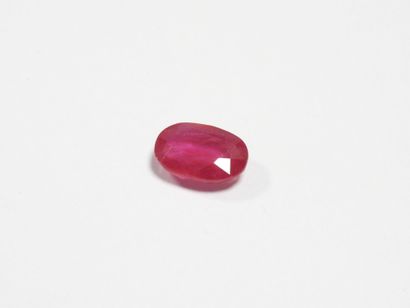 RUBIS sur feuille. 9,47 ct (traité).