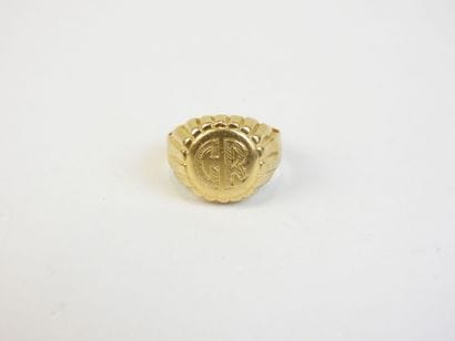 Lady's CHEVALIERE in yellow gold 750/1000°....