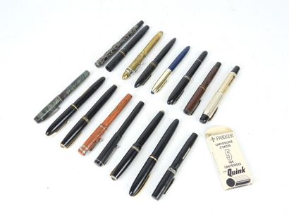 LOT OF 15 STYLOS including 8 pens with a...