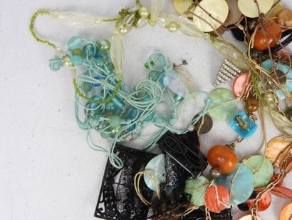 COSTUME JEWELRY. Lot including necklaces...