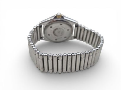BREITLING.
Steel and gold ladies' wristwatch,...