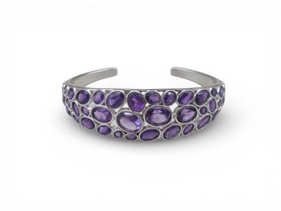 Bracelet jonc en argent 925 millièmes orné...
