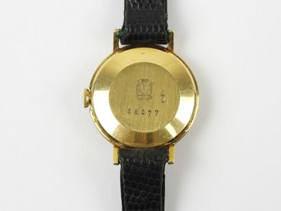 LIP. Montre boitier or jaune 750/1000° et...