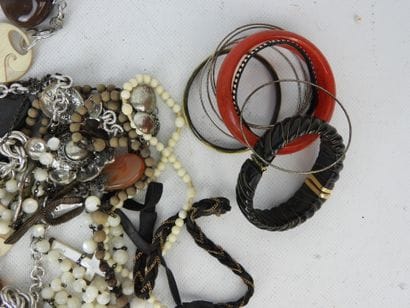 COSTUME JEWELRY. Lot including bracelets,...