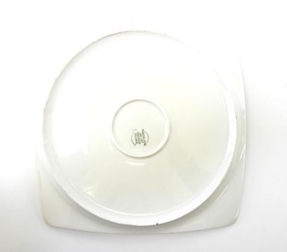 VIREBENT. - Lot
Reunion of six large porcelain...