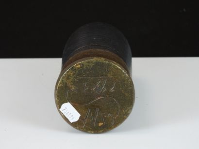 Frédéric WATTEEL (1915- 2003).
Turned bottle...
