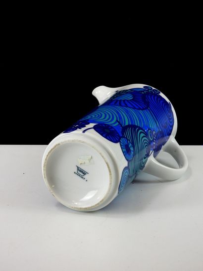 THOMAS, GERMANY.
Porcelain decanter with...