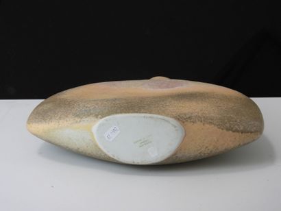 VIREBENT.
Open-necked lenticular porcelain...