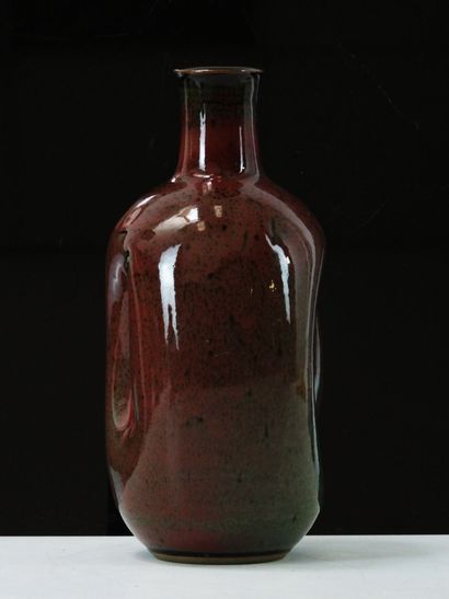 Charles HAIR (b. 1955)
Deformed stoneware...