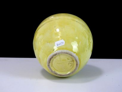 Michel BEOK (20th)
Yellow-glazed ceramic...