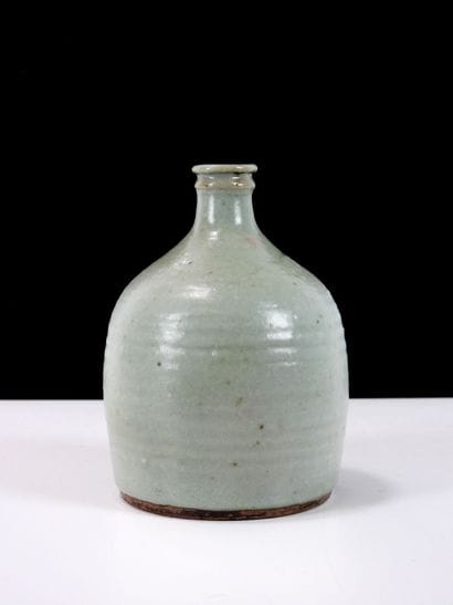 Fred FERRY (born 1954) 
Turned bottle in...
