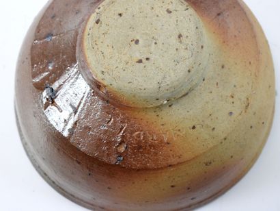 Jean LINARD (1931-2010).
Bowl on heel in...