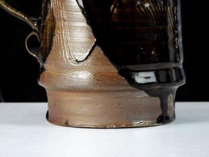 Jean Michel DOIX (born 1947).
Stoneware pitcher,...