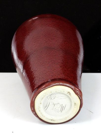 MICHELL (XXth) (?) 
Oxblood glazed ceramic...