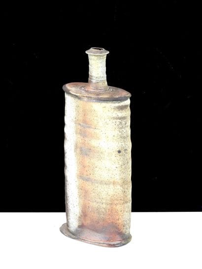 Dominique GARET (b. 1957) - La Borne (18).
Stoneware...